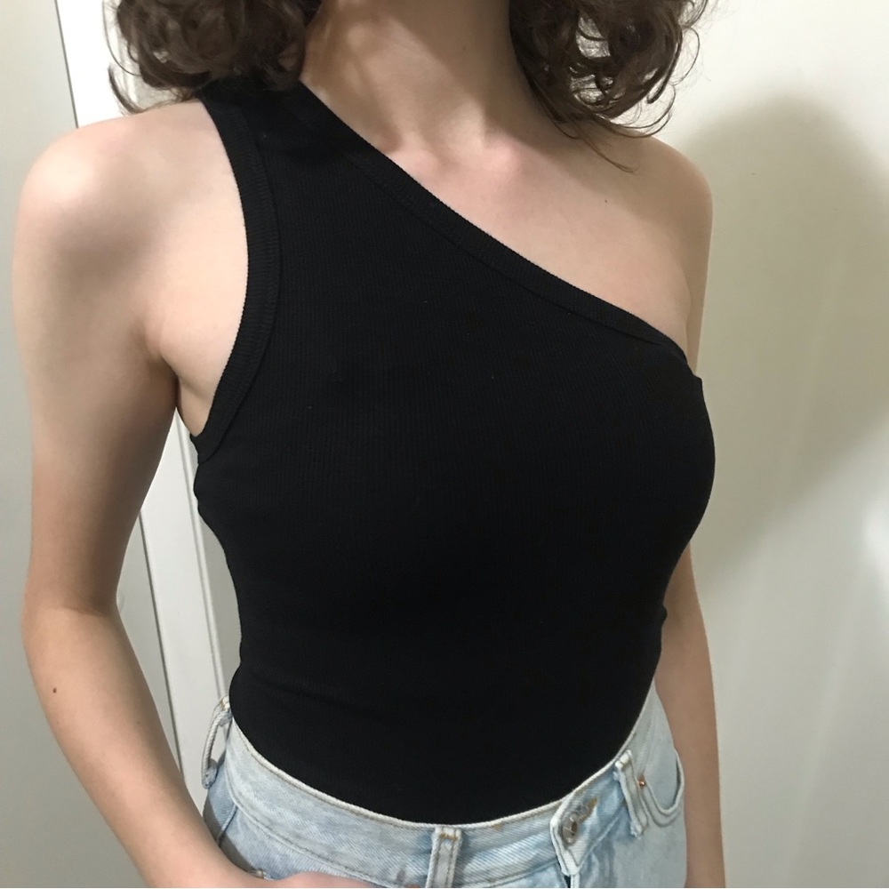 Betro Simone Black Asymmetrical Ribbed Bodysuit